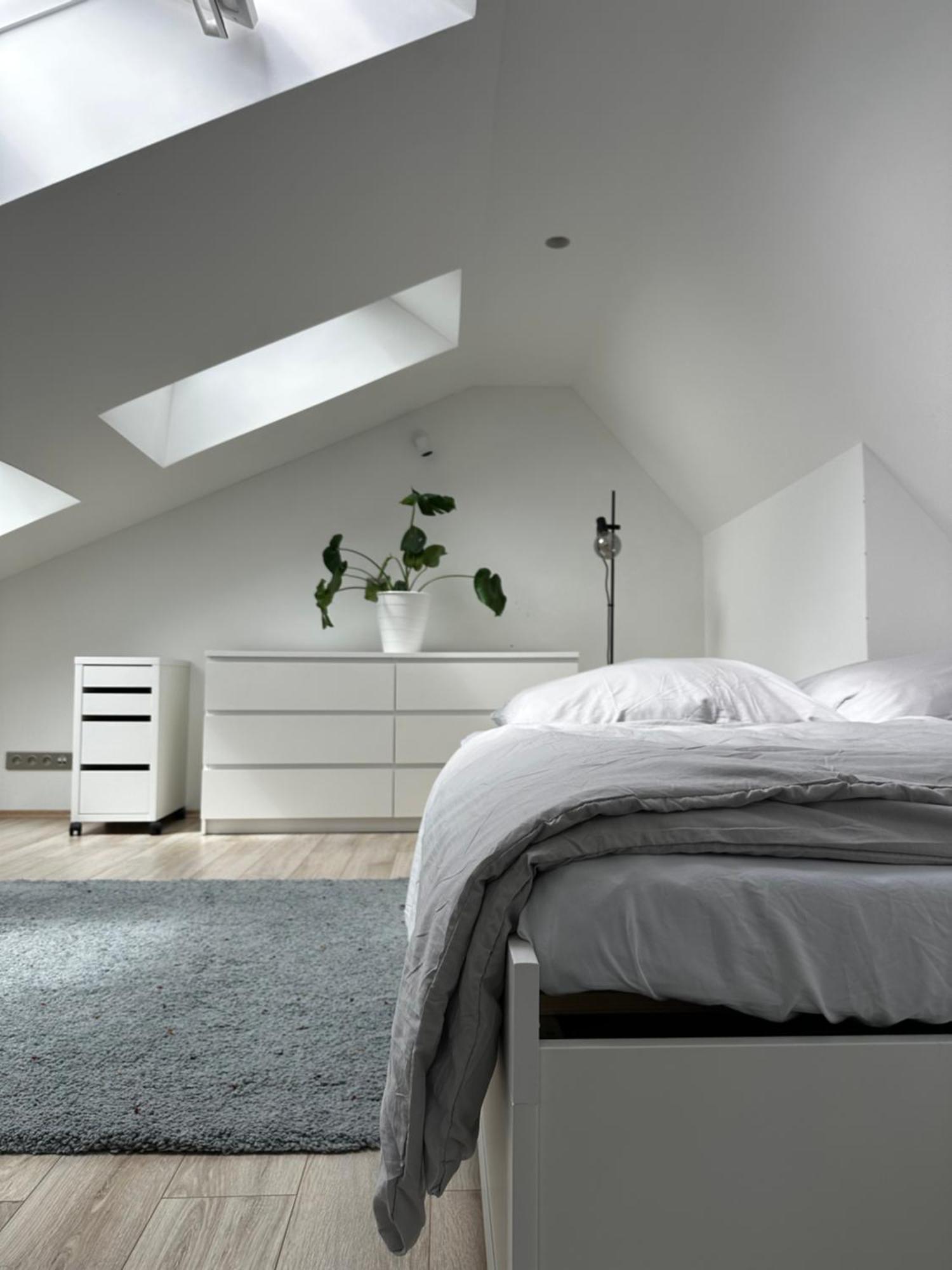 Urban Zenhouse No.2 - Breakfast Included Apartment Bratislava Bagian luar foto