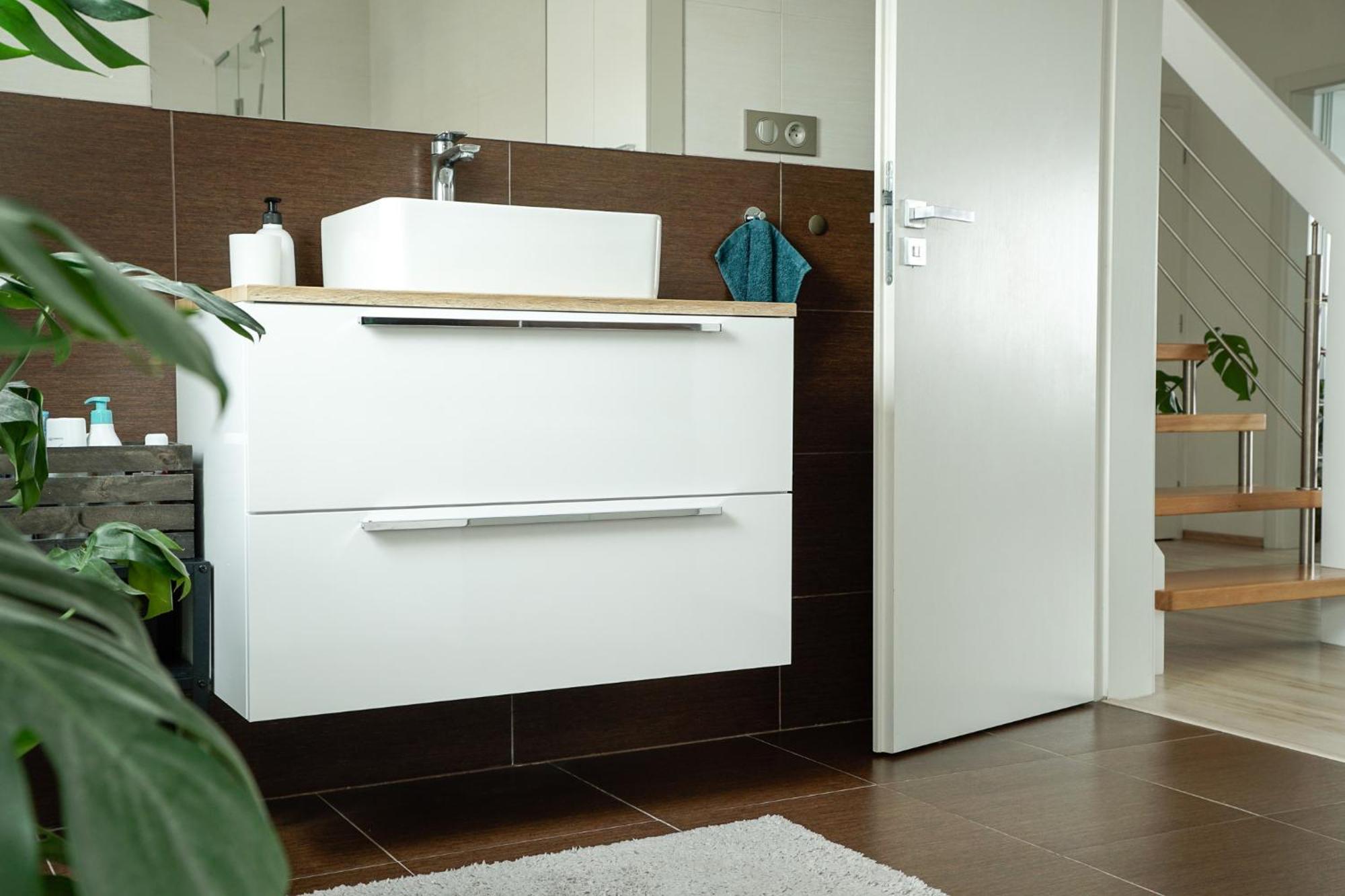 Urban Zenhouse No.2 - Breakfast Included Apartment Bratislava Bagian luar foto