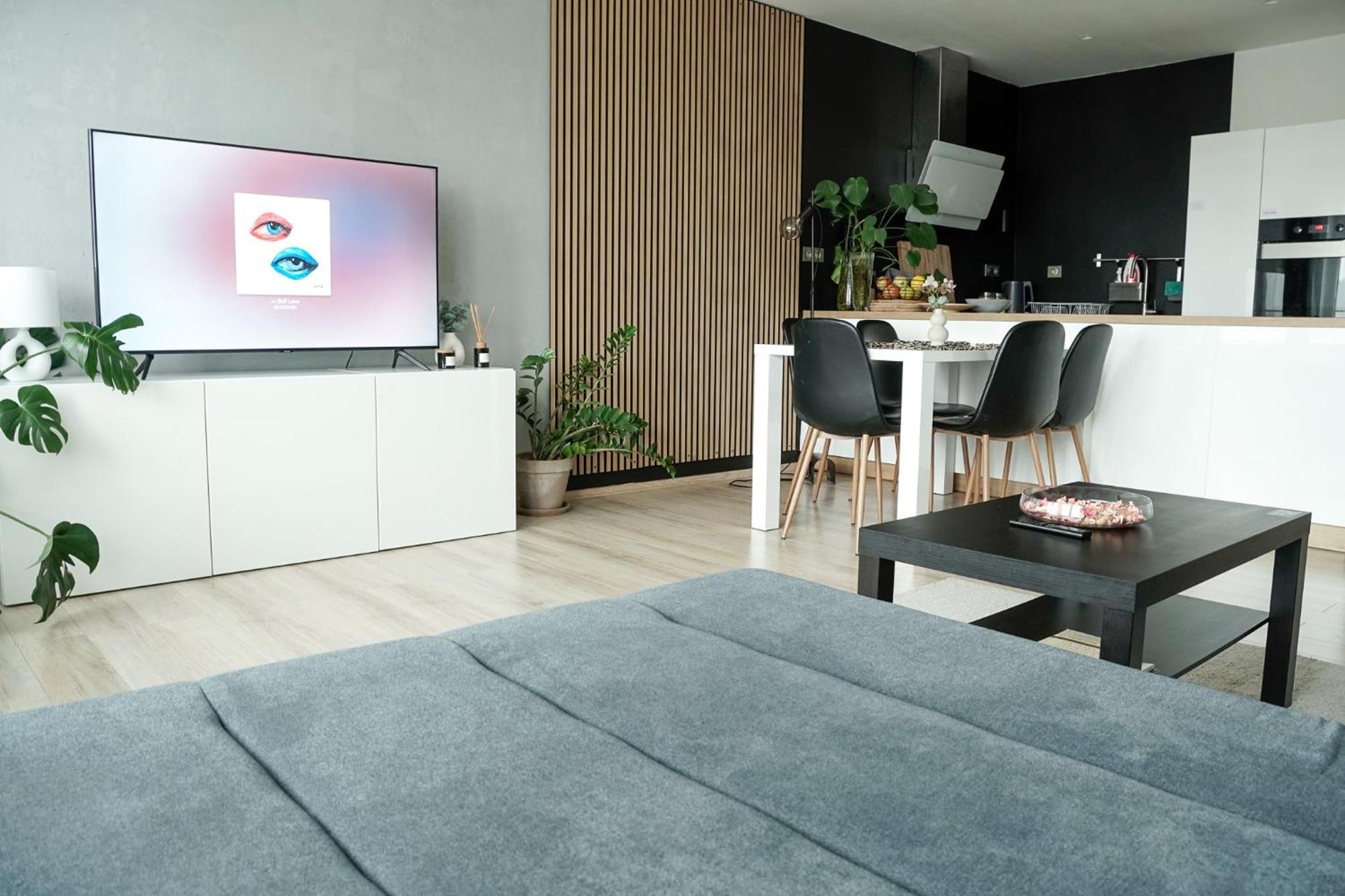 Urban Zenhouse No.2 - Breakfast Included Apartment Bratislava Bagian luar foto